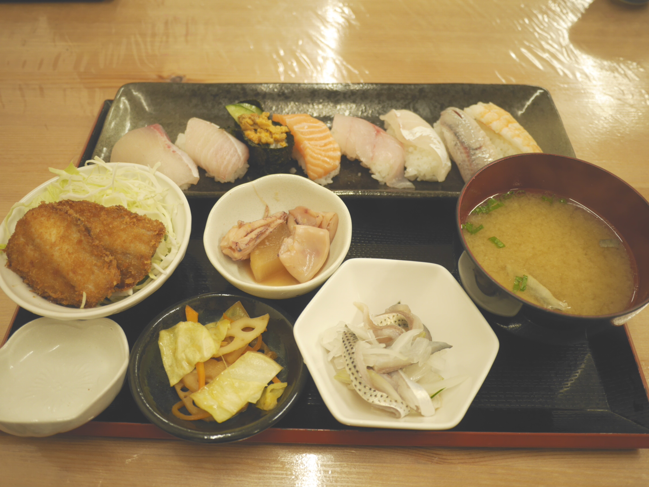 新大工町 浜康 濱中水産 で寿司ランチ 定食は５００円からの神コスパや 猫町飯店の休日